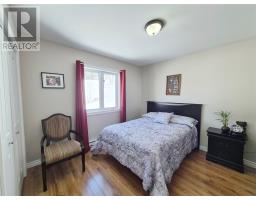 14 Leamington Heights