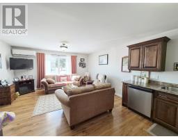 14 Leamington Heights