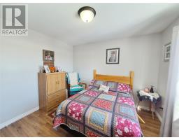 14 Leamington Heights