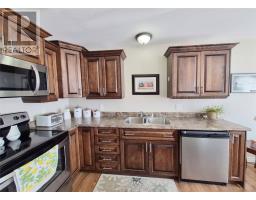 14 Leamington Heights