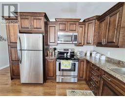 14 Leamington Heights