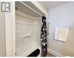 14 Leamington Heights