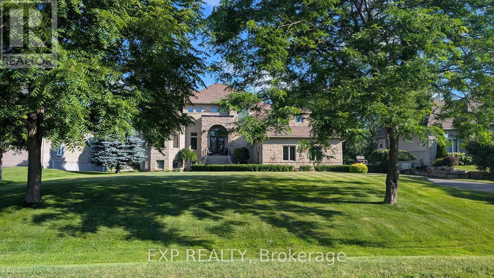 6715 SUNCREST DRIVE, Ottawa, Ontario