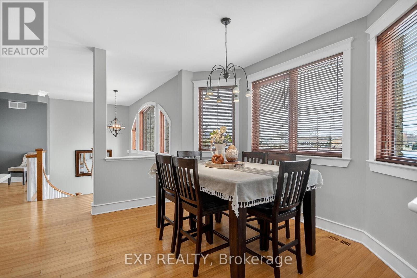 6715 Suncrest Drive, Ottawa, Ontario  K4P 0B3 - Photo 11 - X12938040