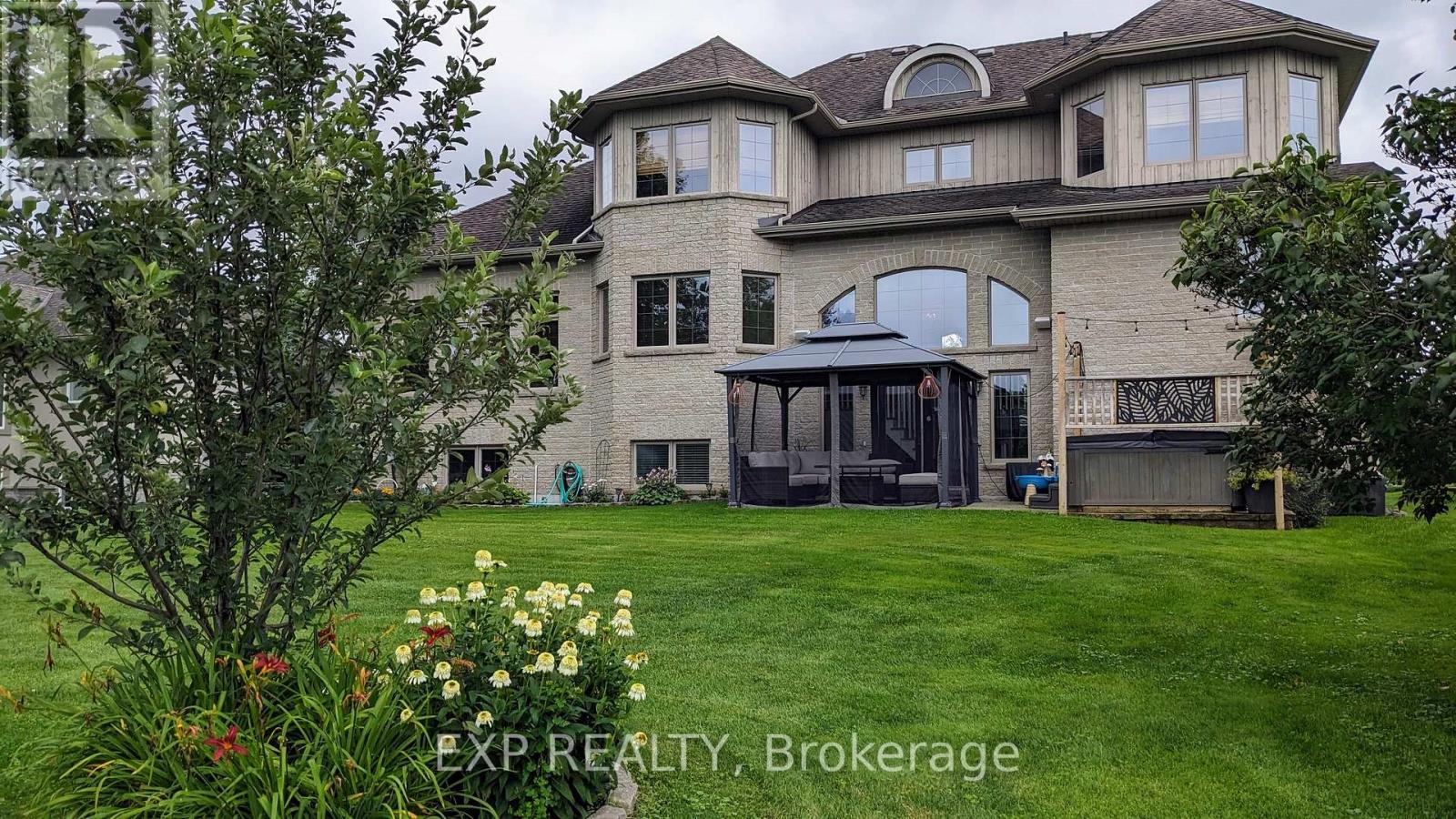 6715 Suncrest Drive, Ottawa, Ontario  K4P 0B3 - Photo 43 - X12938040