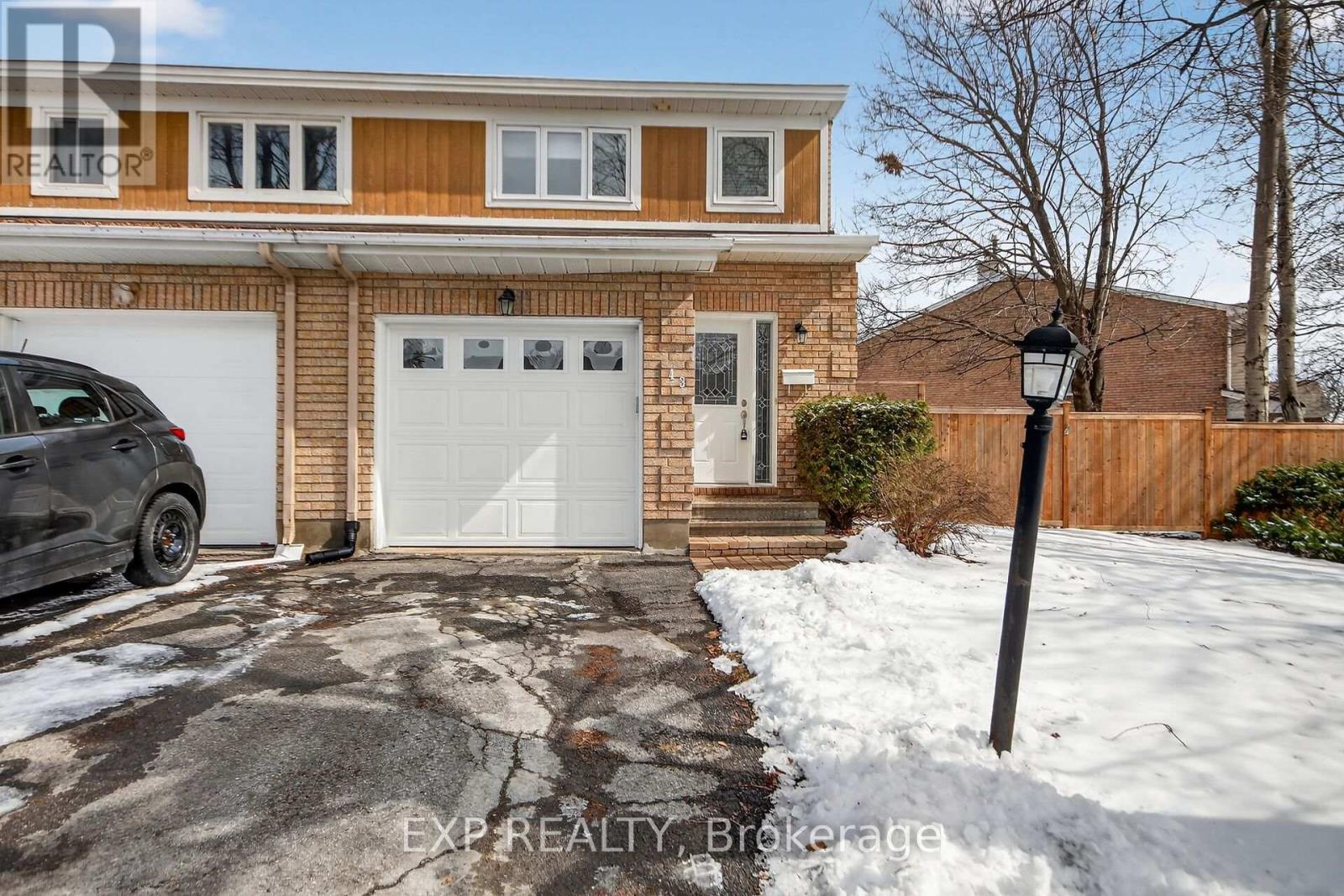 43 HUMMINGBIRD CRESCENT, Ottawa, Ontario