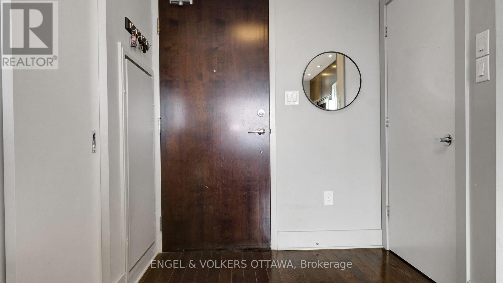 509 - 101 Richmond Road, Ottawa, Ontario  K1Z 0A6 - Photo 2 - X12938066