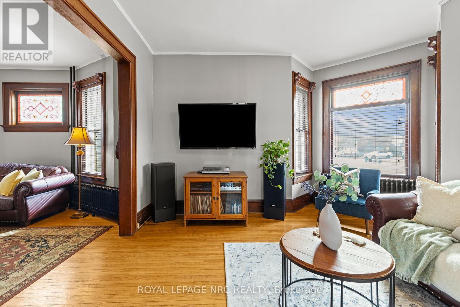 4621 Ellis Street, Niagara Falls, Ontario  L2E 1H8 - Photo 12 - X12938088