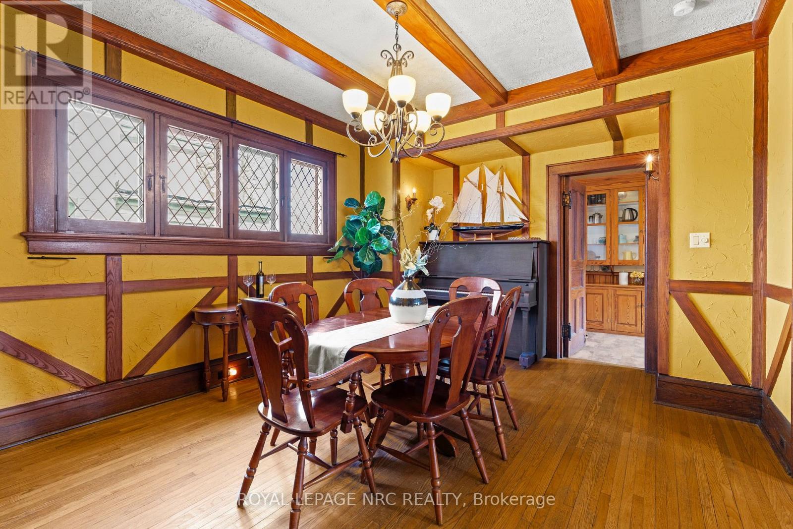 4621 Ellis Street, Niagara Falls, Ontario  L2E 1H8 - Photo 18 - X12938088