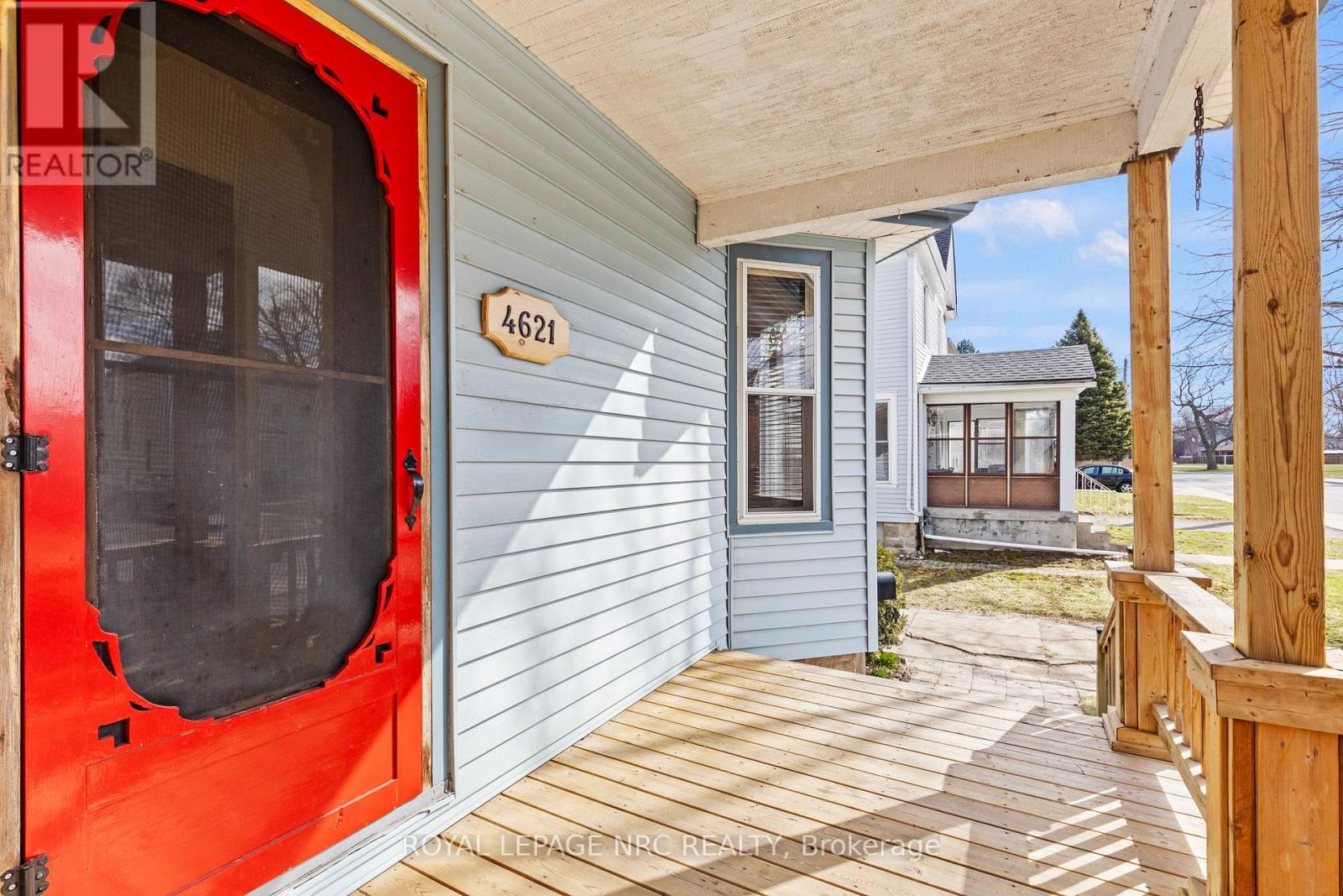 4621 Ellis Street, Niagara Falls, Ontario  L2E 1H8 - Photo 7 - X12938088