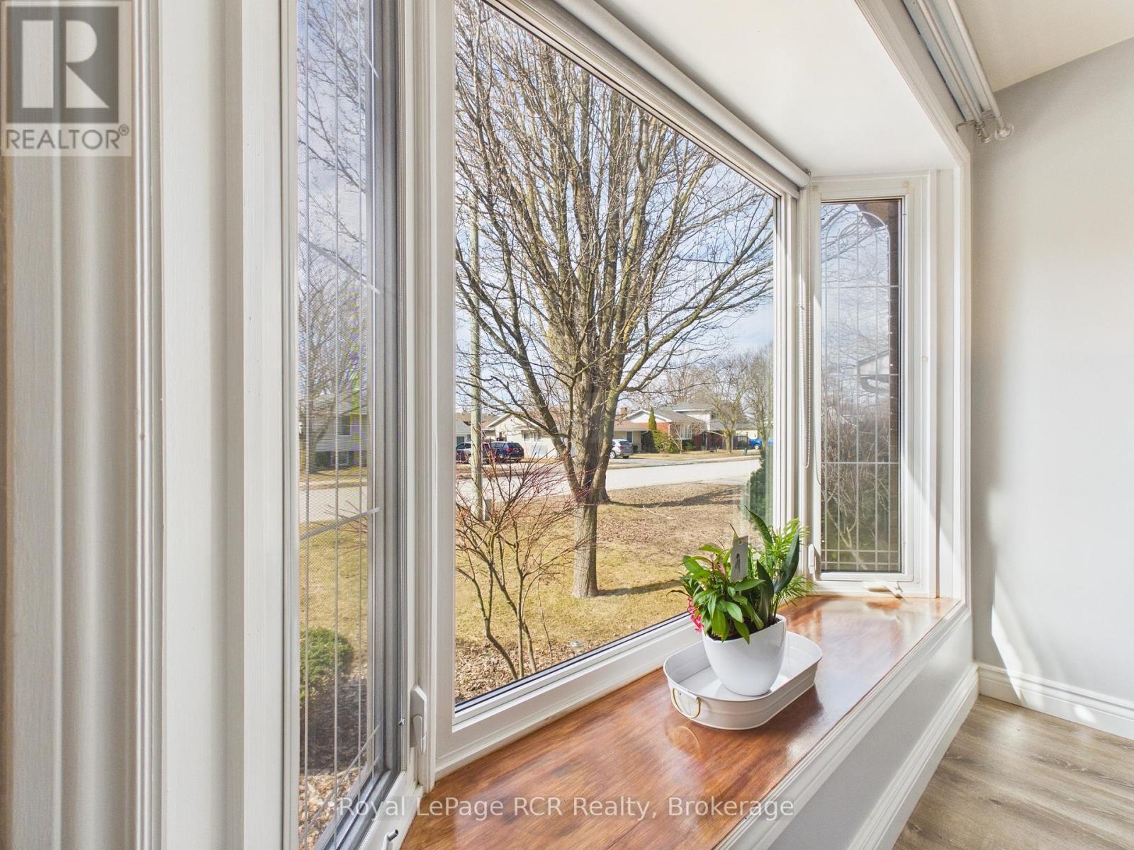 415 Waterloo Street, Saugeen Shores, Ontario  N0H 2C1 - Photo 14 - X12938080