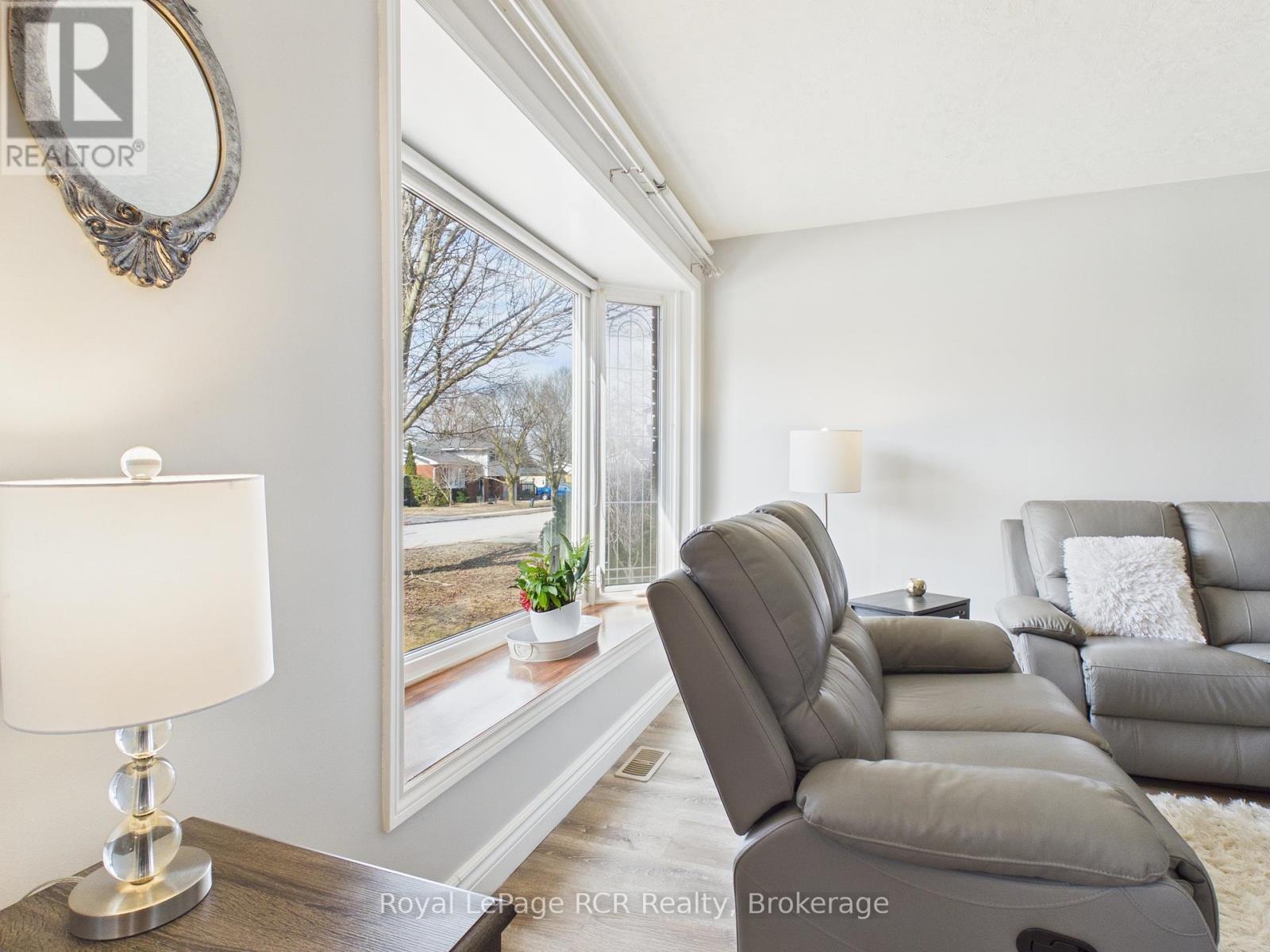 415 Waterloo Street, Saugeen Shores, Ontario  N0H 2C1 - Photo 15 - X12938080