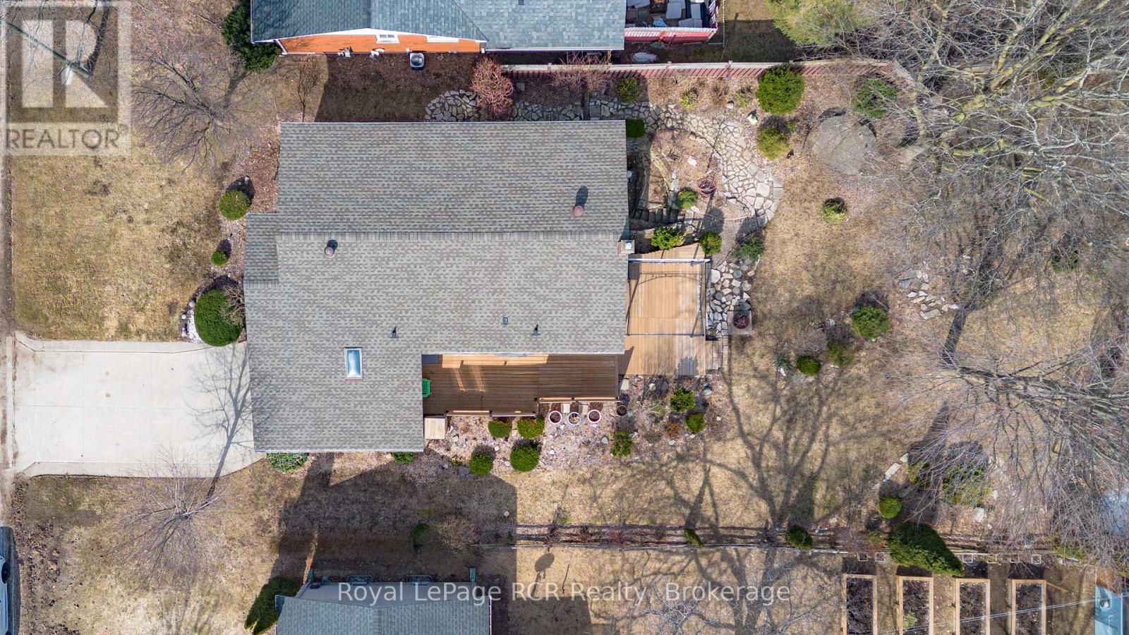 415 Waterloo Street, Saugeen Shores, Ontario  N0H 2C1 - Photo 2 - X12938080