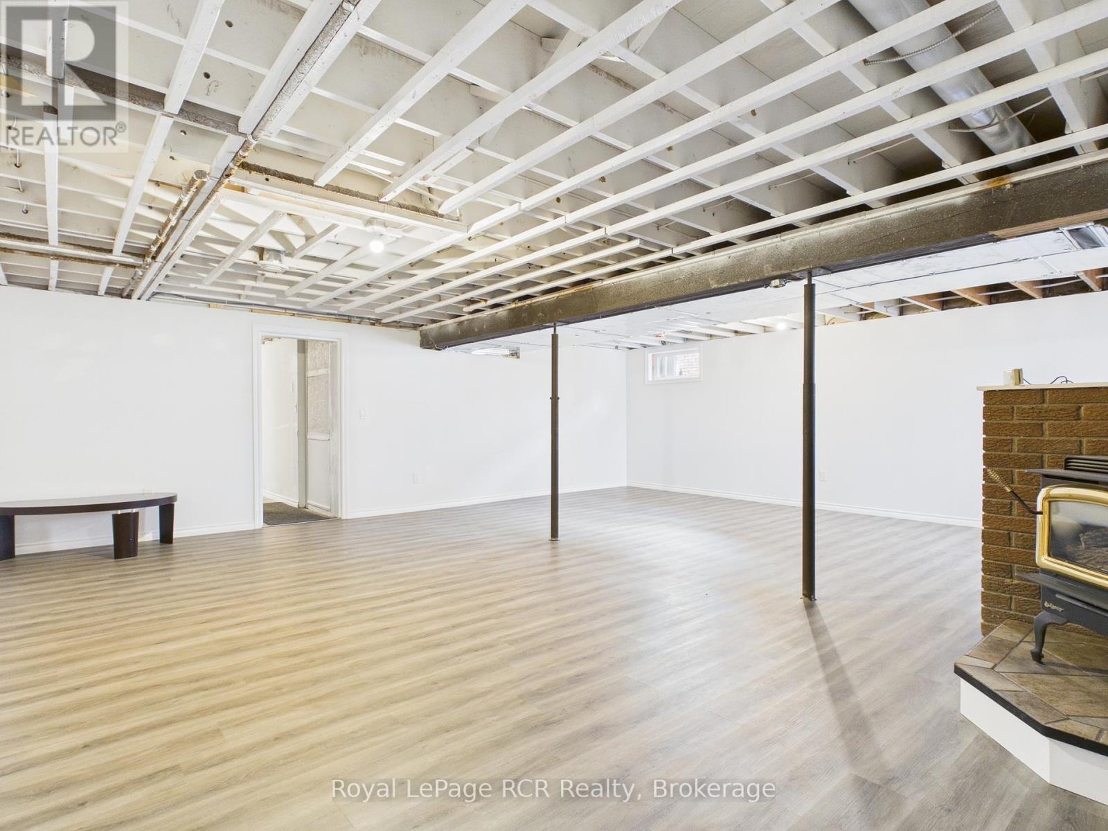 415 Waterloo Street, Saugeen Shores, Ontario  N0H 2C1 - Photo 37 - X12938080