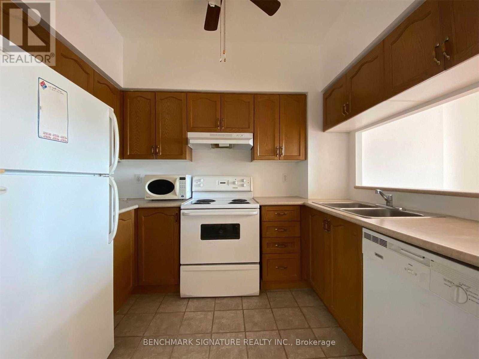 109 - 1700 Eglinton East Avenue, Toronto, Ontario  M4A 2X4 - Photo 3 - C12938020