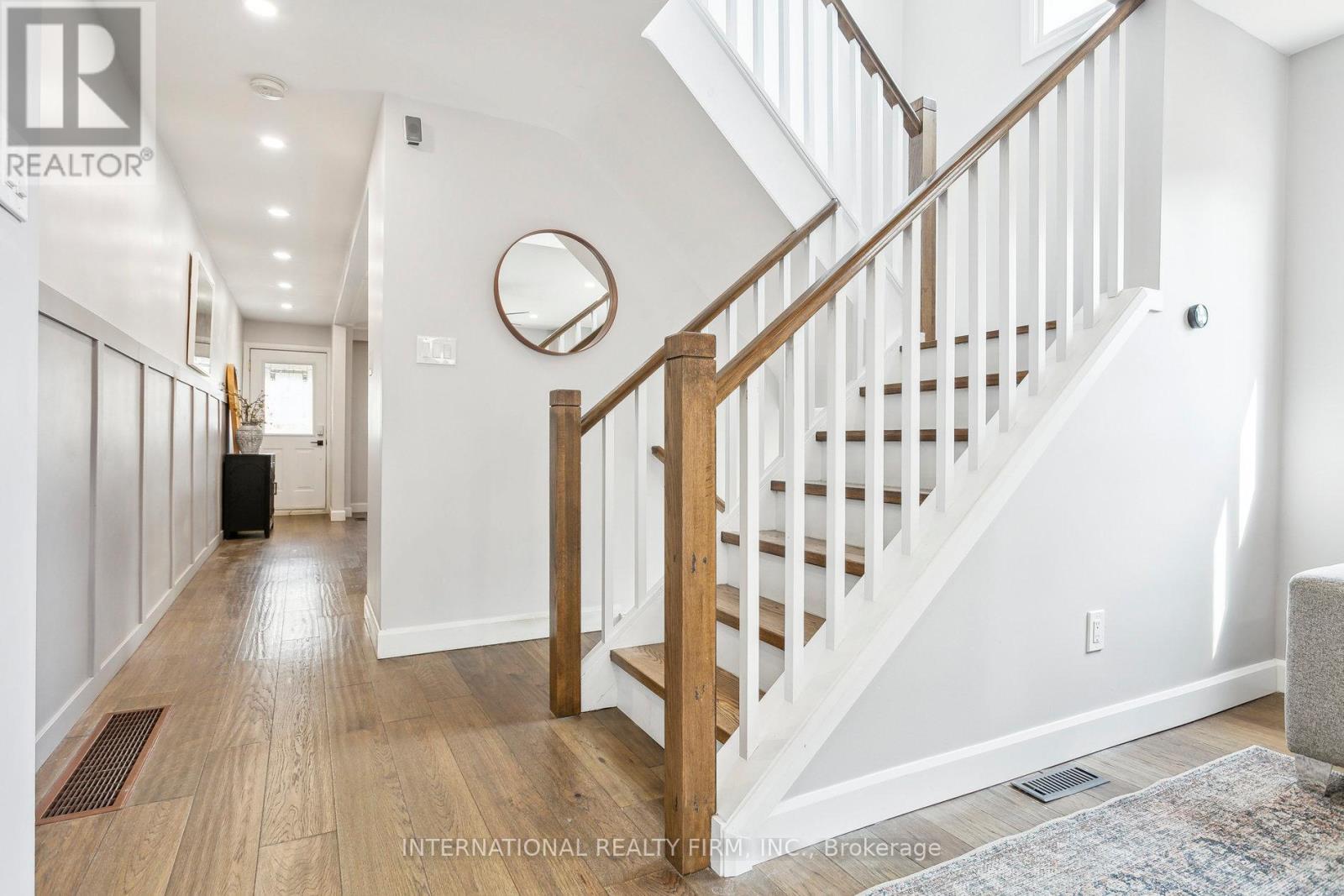 50 Denison Avenue, Toronto, Ontario  M5T 2M8 - Photo 15 - C12938084