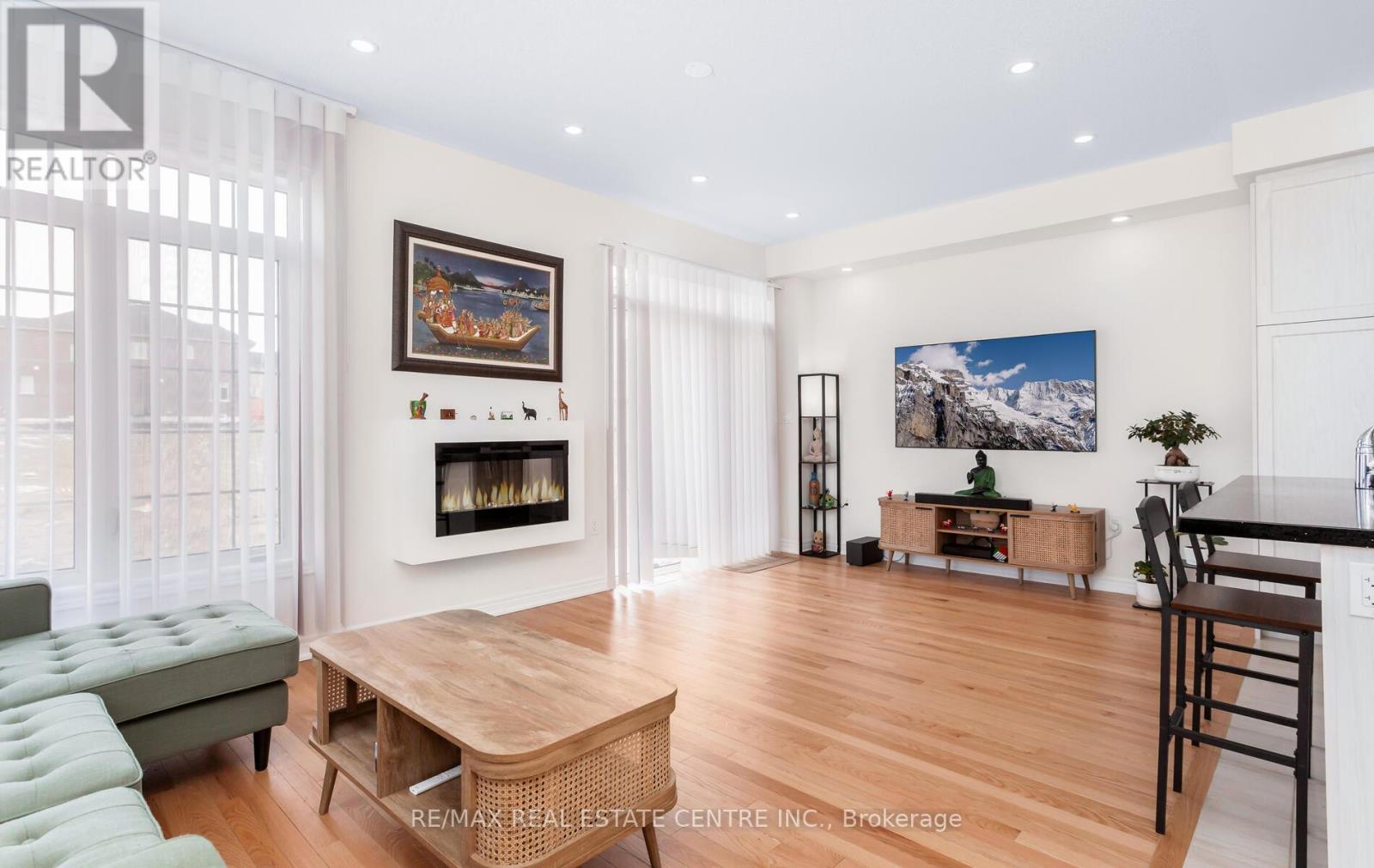 988 Grosbeak Trail, Pickering, Ontario  L1X 0P6 - Photo 10 - E12938058