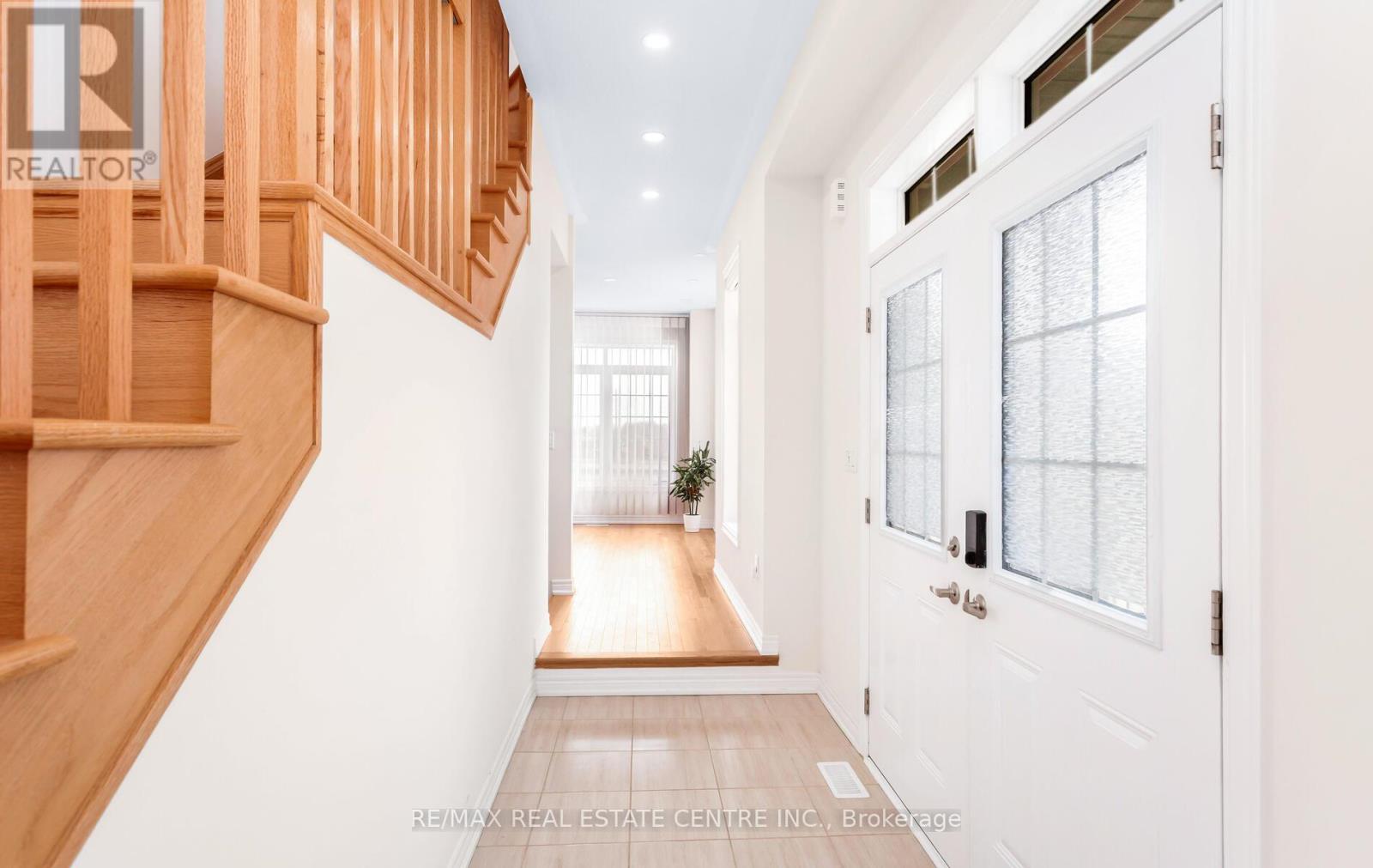 988 Grosbeak Trail, Pickering, Ontario  L1X 0P6 - Photo 20 - E12938058