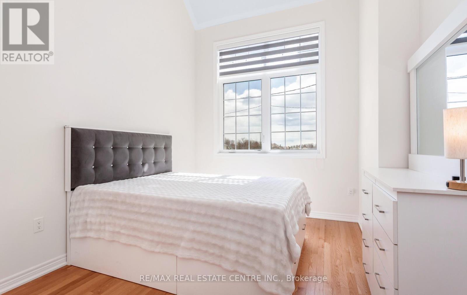 988 Grosbeak Trail, Pickering, Ontario  L1X 0P6 - Photo 26 - E12938058