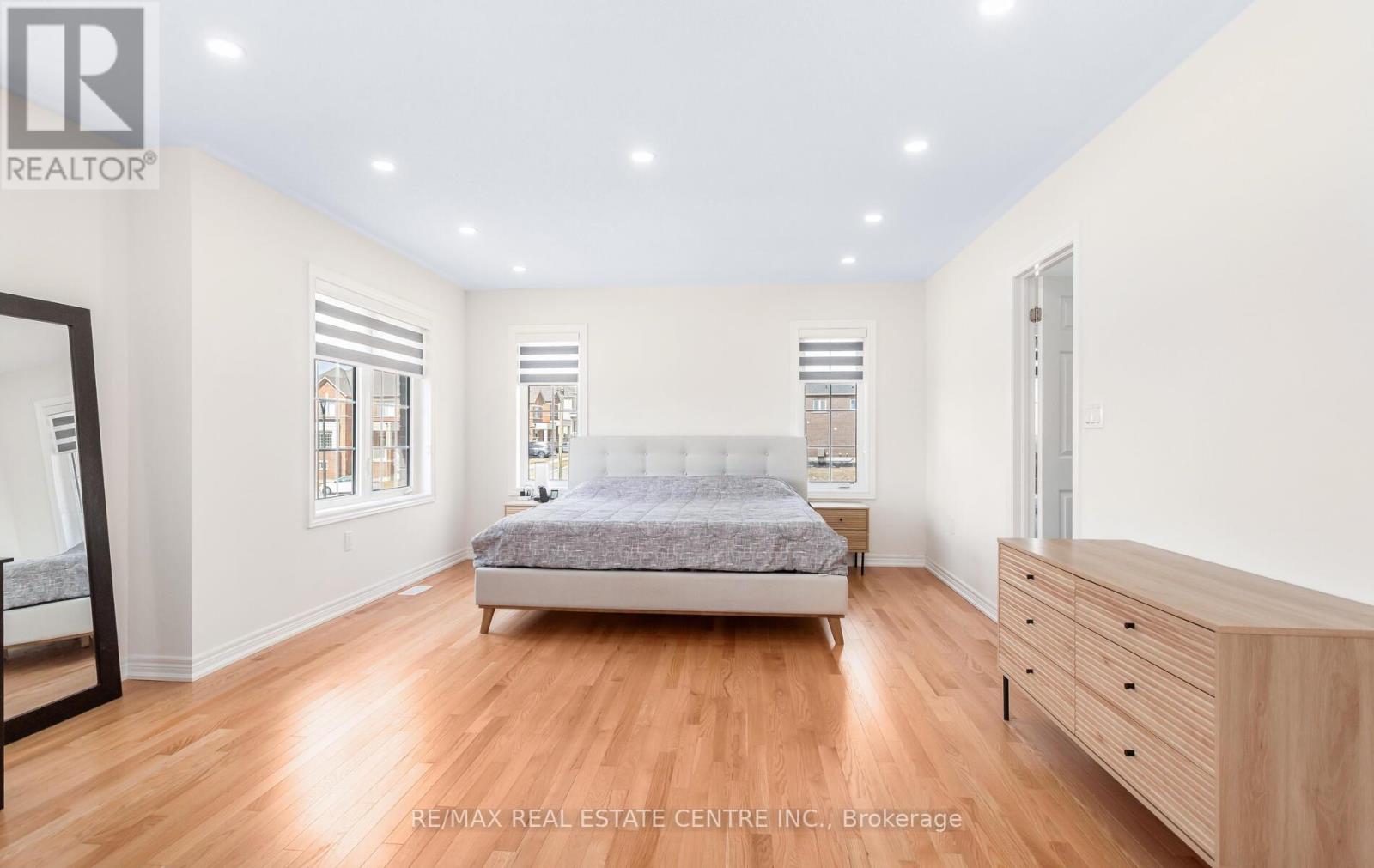 988 Grosbeak Trail, Pickering, Ontario  L1X 0P6 - Photo 33 - E12938058