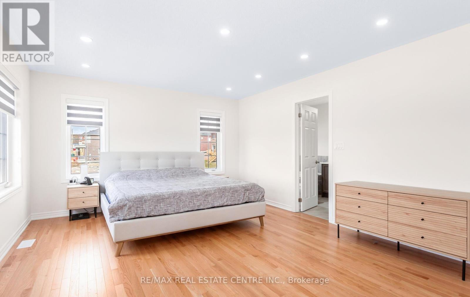 988 Grosbeak Trail, Pickering, Ontario  L1X 0P6 - Photo 35 - E12938058