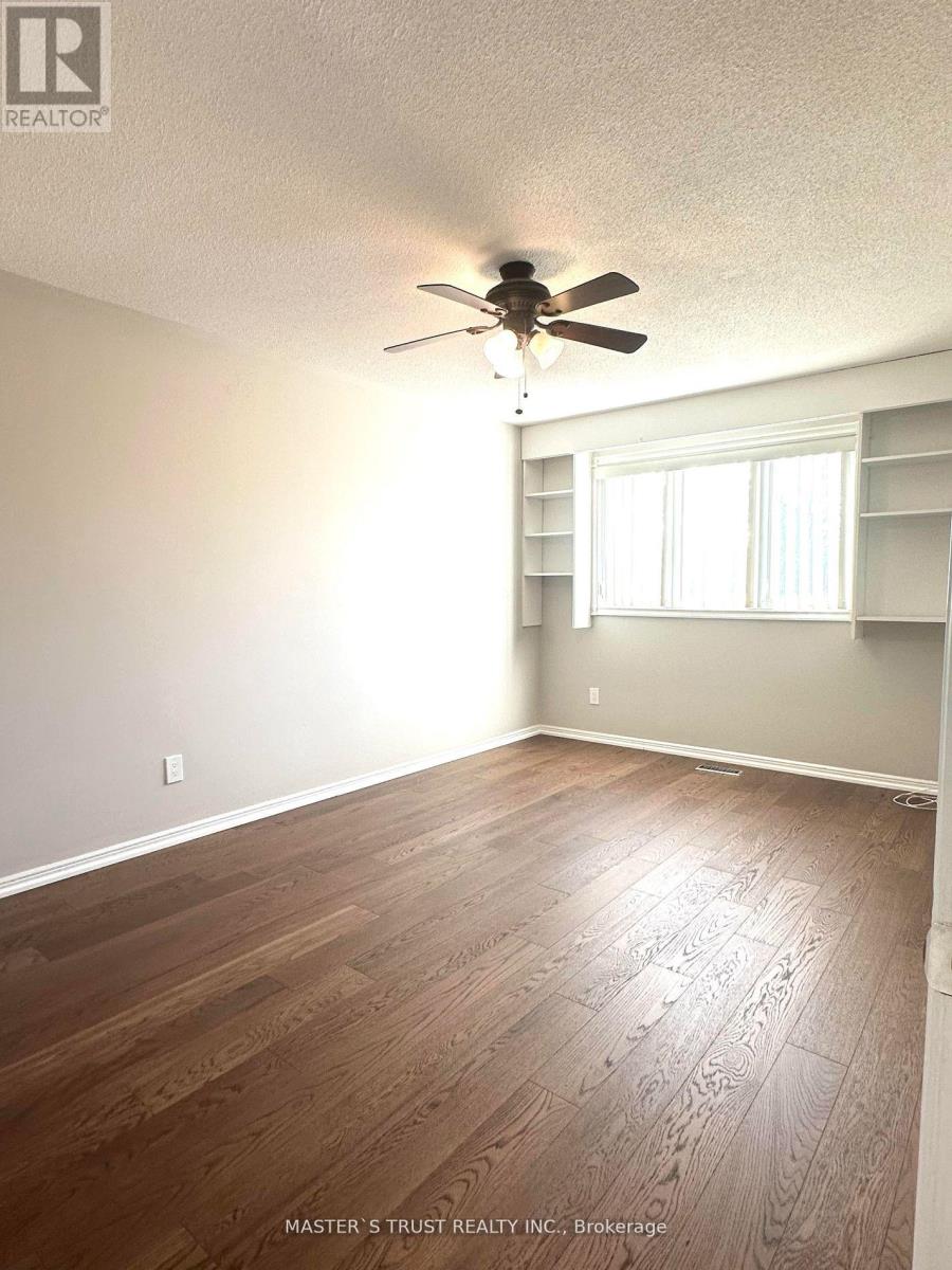 5 Empringham Crescent, Markham, Ontario  L3R 3E9 - Photo 10 - N12938008