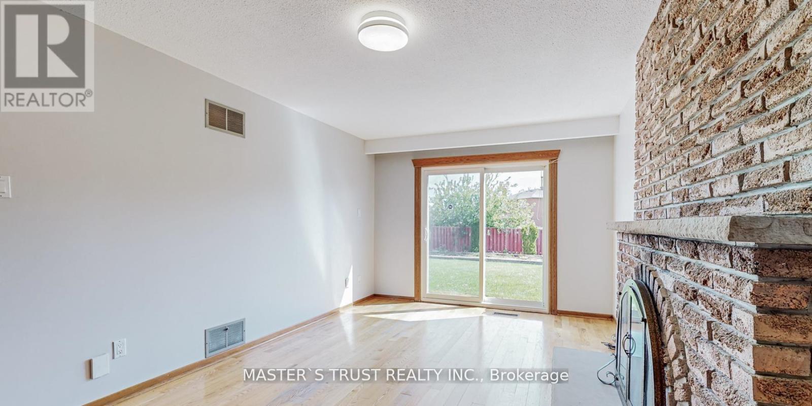 5 Empringham Crescent, Markham, Ontario  L3R 3E9 - Photo 14 - N12938008