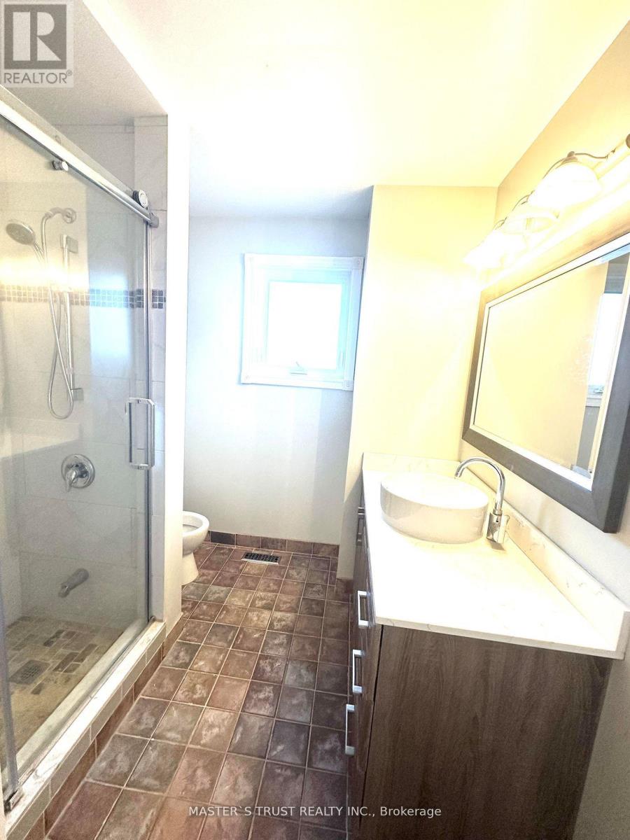 5 Empringham Crescent, Markham, Ontario  L3R 3E9 - Photo 16 - N12938008