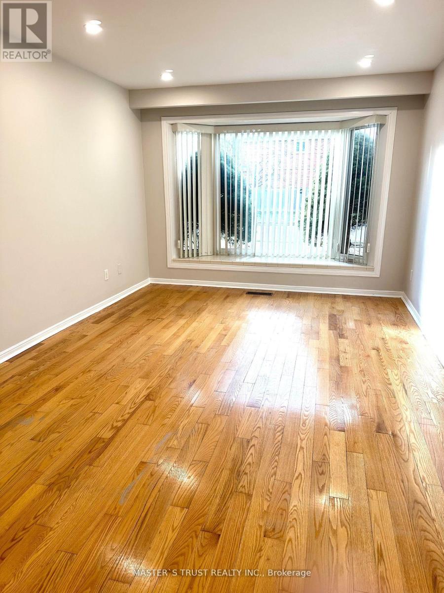 5 Empringham Crescent, Markham, Ontario  L3R 3E9 - Photo 8 - N12938008