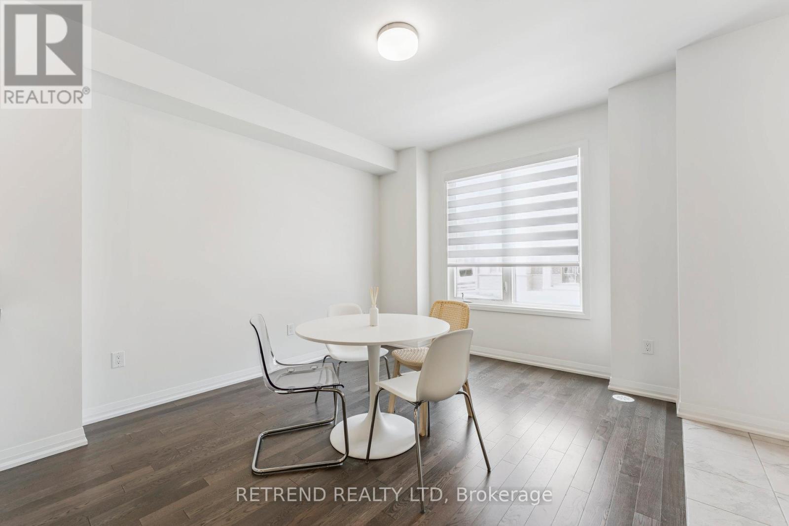 17 Moosehead Drive W, Brampton, Ontario  L7A 0B8 - Photo 5 - W12938018