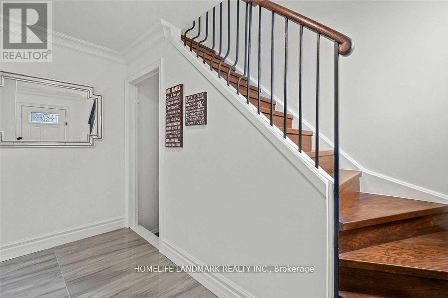 2746 Willowmore Way, Mississauga (Meadowvale), Ontario  L5N 3N9 - Photo 13 - W12938026