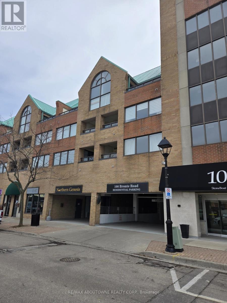 319 - 100 Bronte Road, Oakville, Ontario  L6L 6L5 - Photo 2 - W12938046