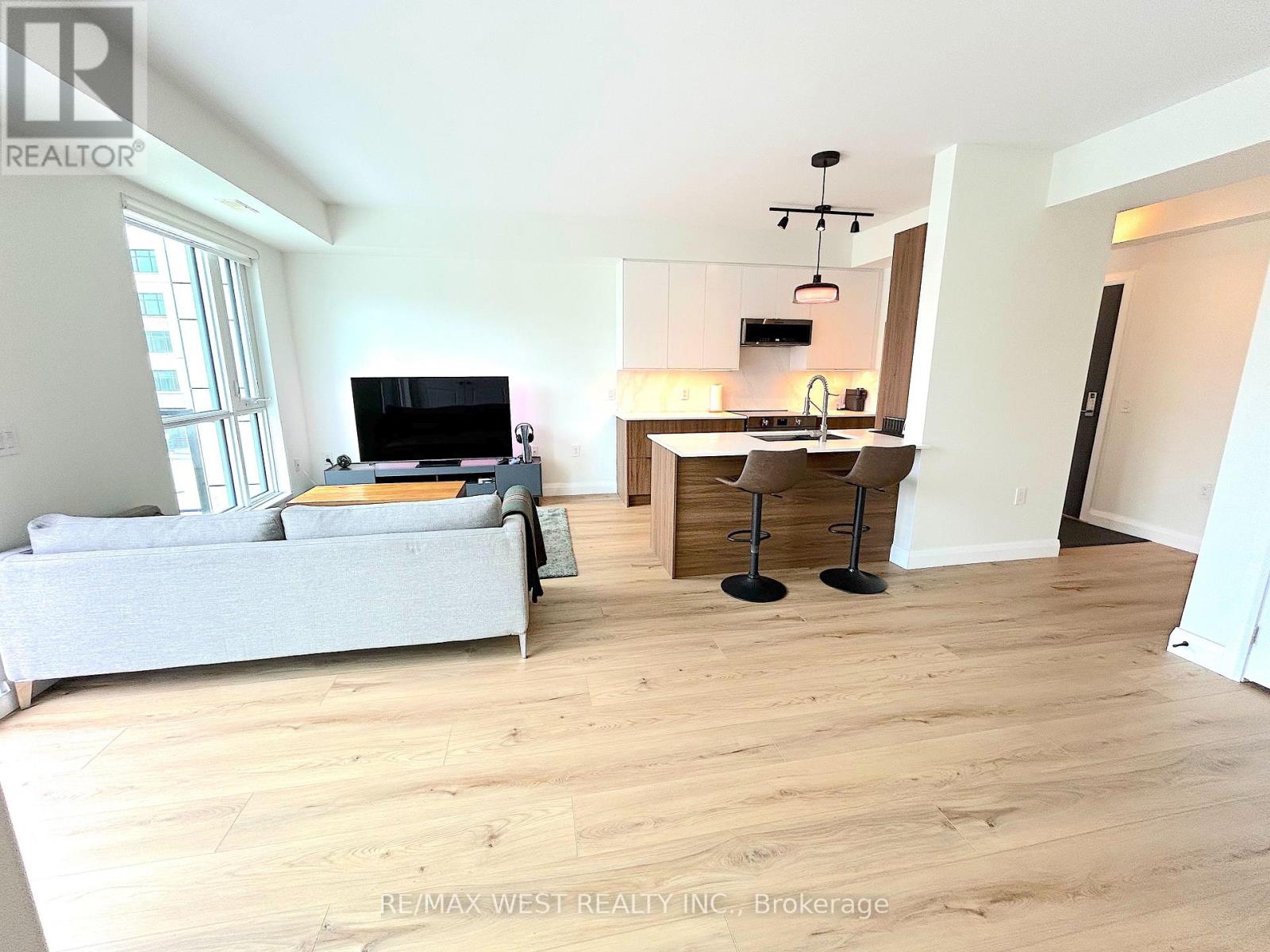 309 - 2375 Bronte Road, Oakville, Ontario  L6M 1P5 - Photo 7 - W12938086