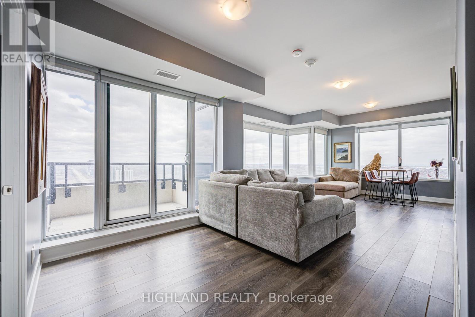 2108 - 297 Oak Walk Drive, Oakville, Ontario  L6H 3R6 - Photo 18 - W12938090