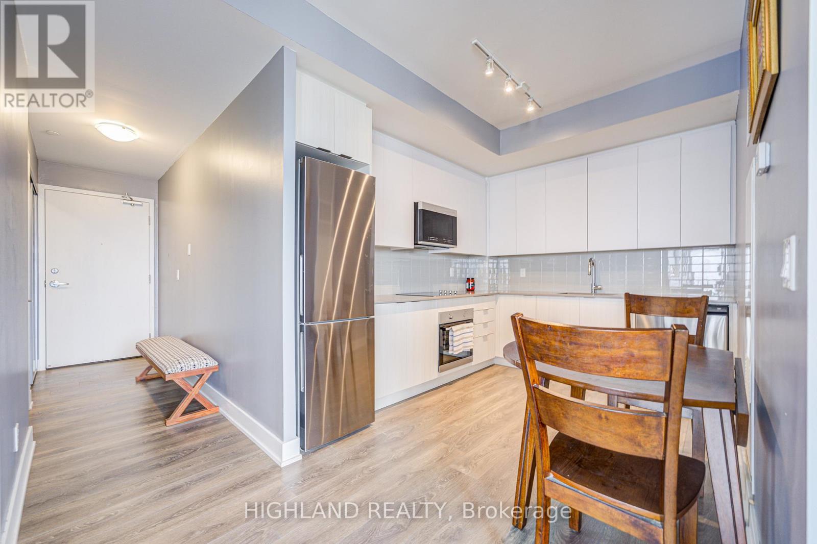 2108 - 297 Oak Walk Drive, Oakville, Ontario  L6H 3R6 - Photo 31 - W12938090