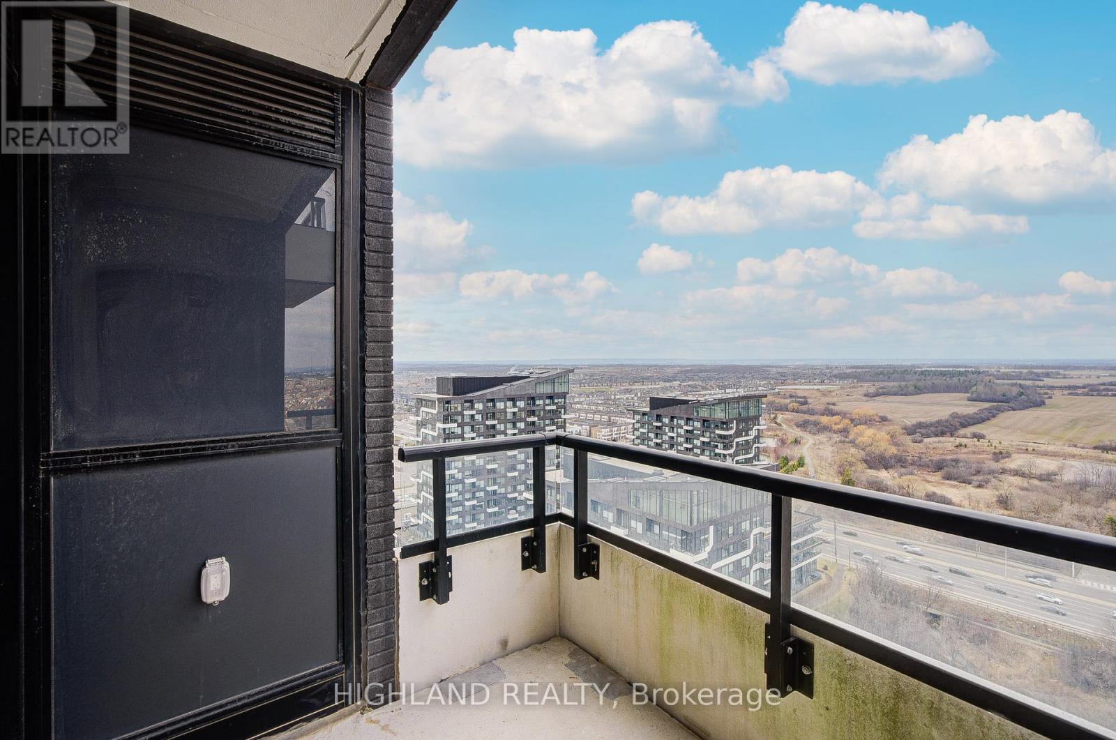 2108 - 297 Oak Walk Drive, Oakville, Ontario  L6H 3R6 - Photo 37 - W12938090