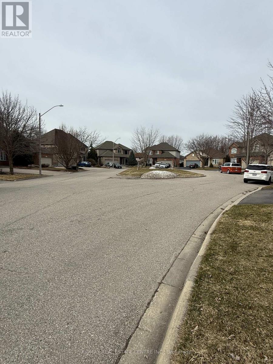 417 Palamino Place, Waterloo, Ontario  N2K 4K5 - Photo 50 - X12938024