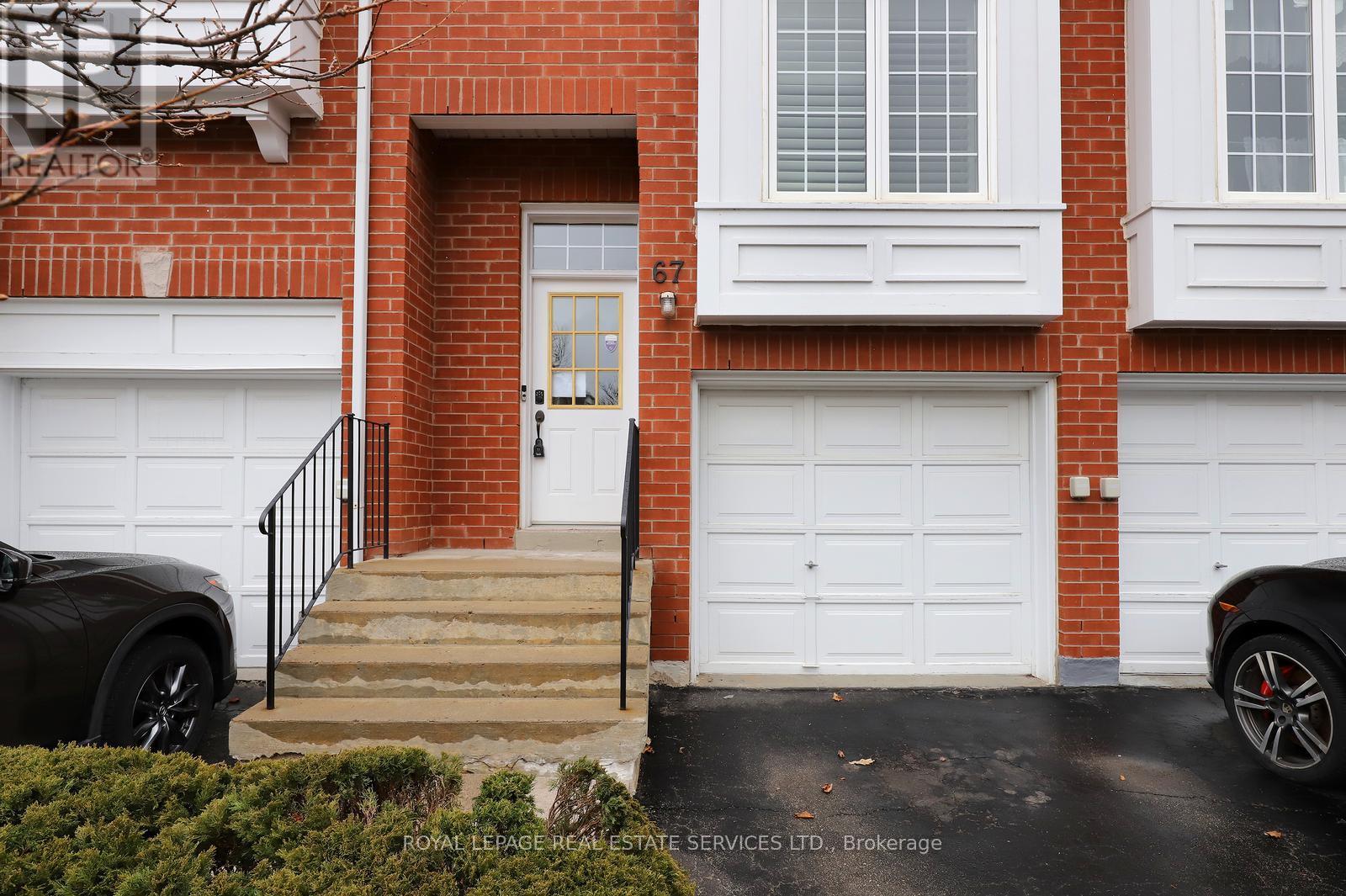 67 - 1575 South Parade Court, Mississauga, Ontario L5M 6E9 - Photo 2 - W12916738