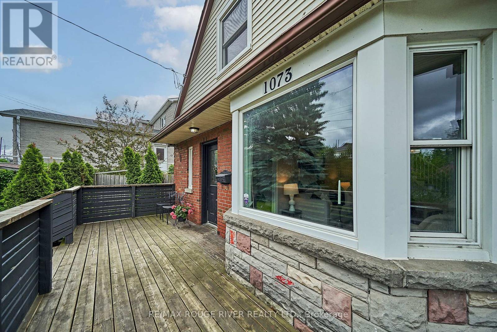 1073 King Street E, Oshawa, Ontario  L1H 1H6 - Photo 3 - E12860308