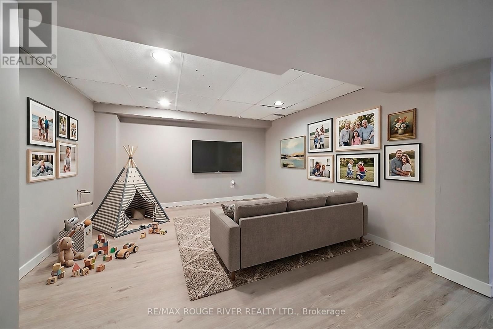 1073 King Street E, Oshawa, Ontario  L1H 1H6 - Photo 38 - E12860308