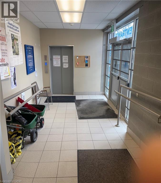 72 Brant Avenue Unit# 404, Brantford, Ontario  N3T 5Z8 - Photo 4 - 40815967