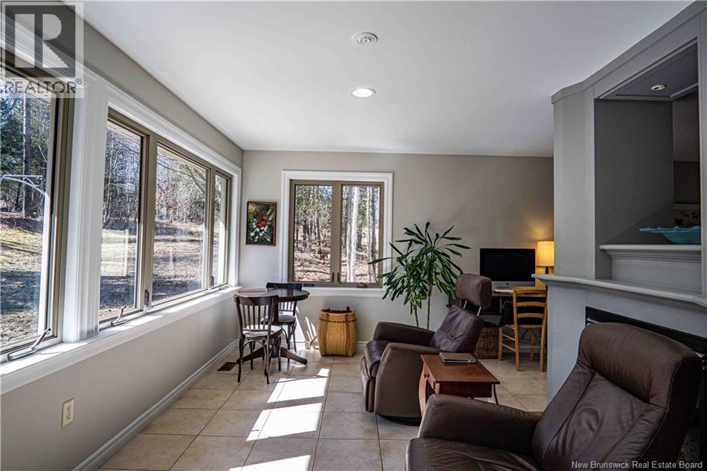 33 Ridgeview Drive, Keswick Ridge, New Brunswick  E6L 1R1 - Photo 10 - NB136063