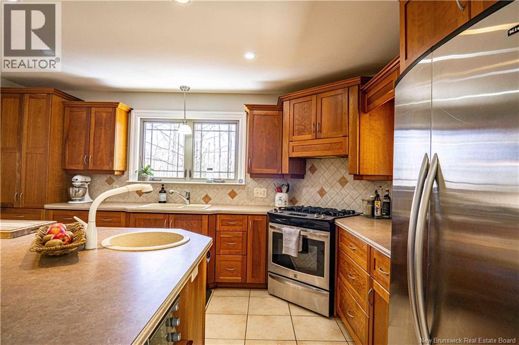 33 Ridgeview Drive, Keswick Ridge, New Brunswick  E6L 1R1 - Photo 18 - NB136063