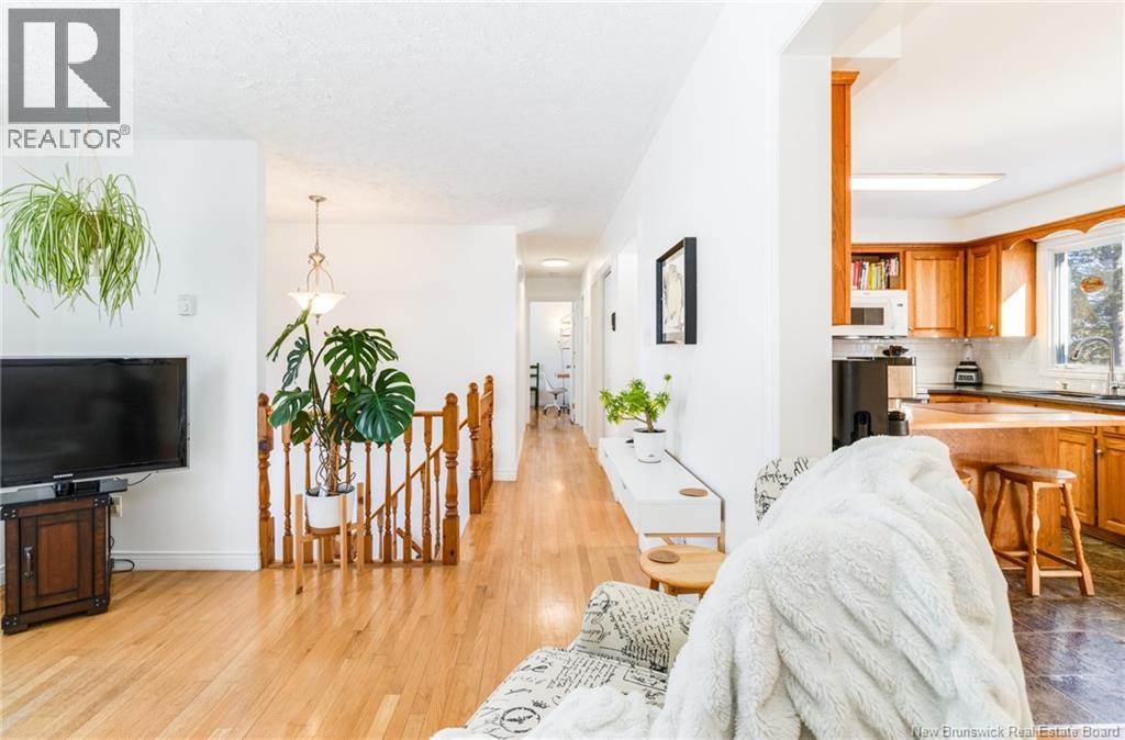 19 Mooers Drive, Fredericton, New Brunswick  E3C 1K9 - Photo 5 - NB135774