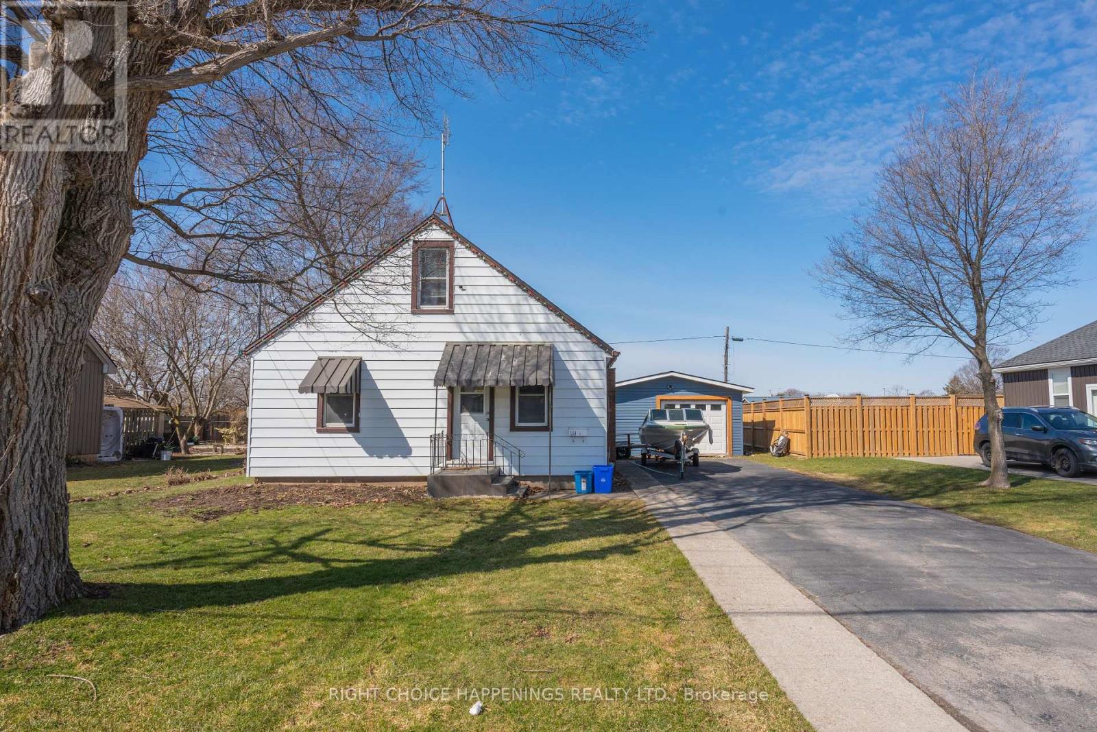 149 Oakwood Street, Port Colborne, Ontario  L3K 5G5 - Photo 2 - X12938122