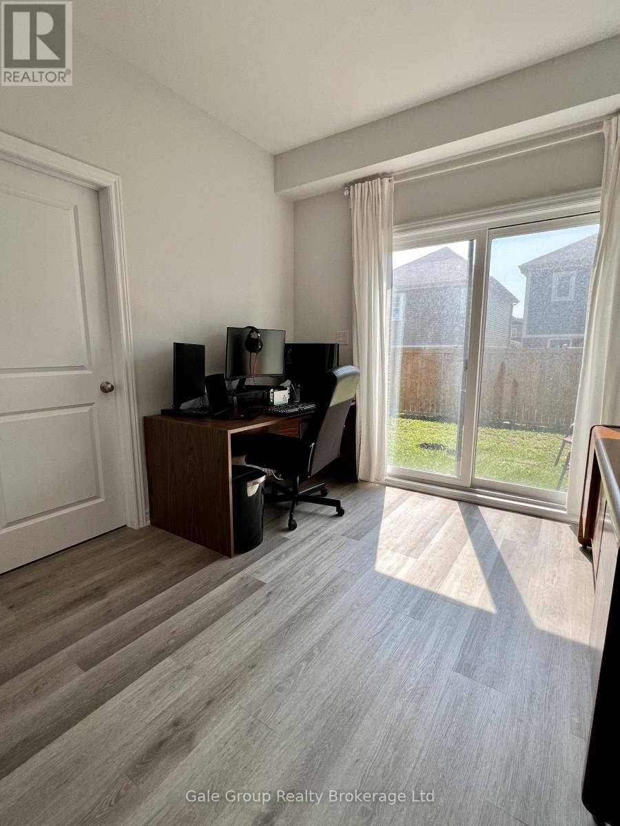 Unit 5 - 124 Compass Trail, Cambridge, Ontario  N3E 0E3 - Photo 9 - X12938138