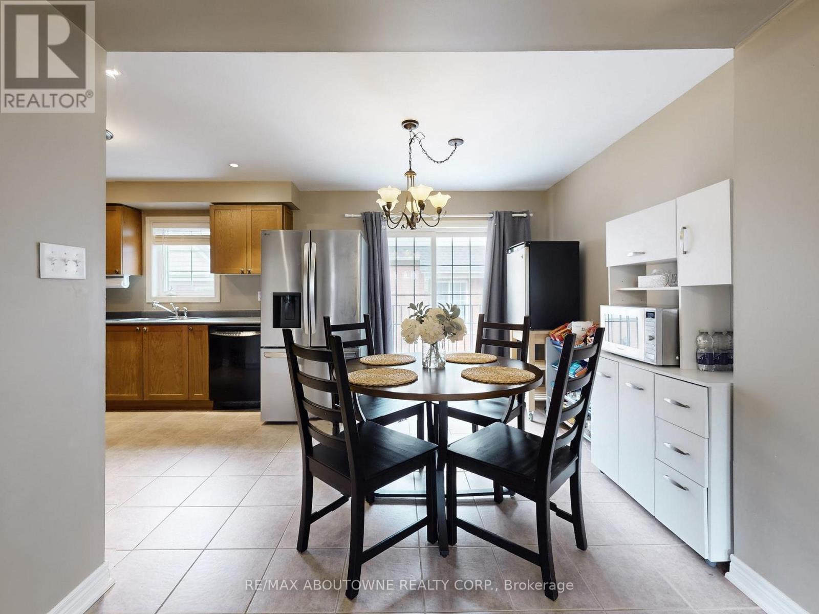 9 - 2360 Parkhaven Boulevard, Oakville, Ontario  L6H 7S6 - Photo 13 - W12919958