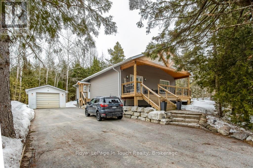 31 Earldom Boulevard, Tay (Port Mcnicoll), Ontario  L0K 1R0 - Photo 2 - S12938124