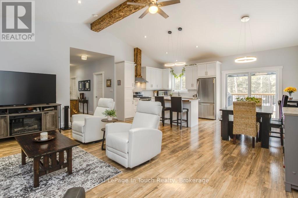 31 Earldom Boulevard, Tay (Port Mcnicoll), Ontario  L0K 1R0 - Photo 8 - S12938124