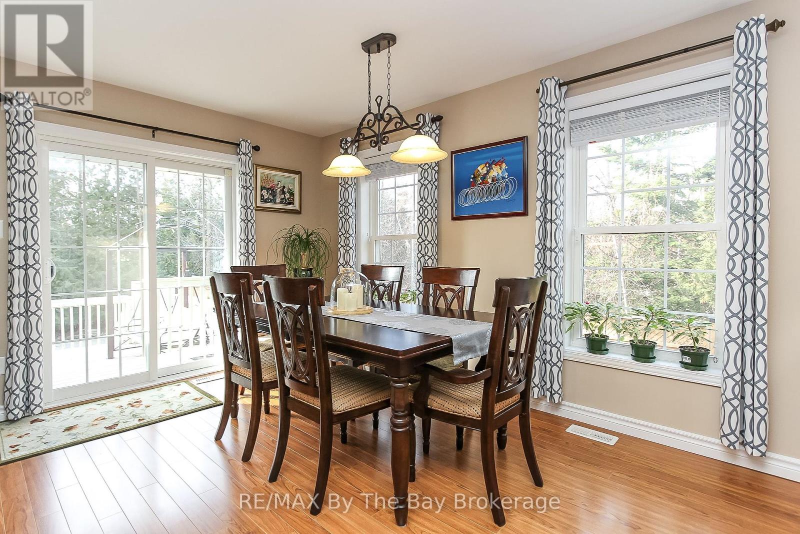 99 Lily Drive, Wasaga Beach, Ontario  L9Z 2Z2 - Photo 15 - S12938126